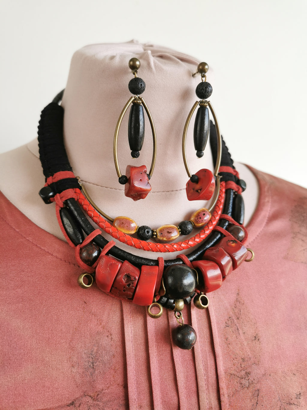 Tribal bead and cord jewelry set