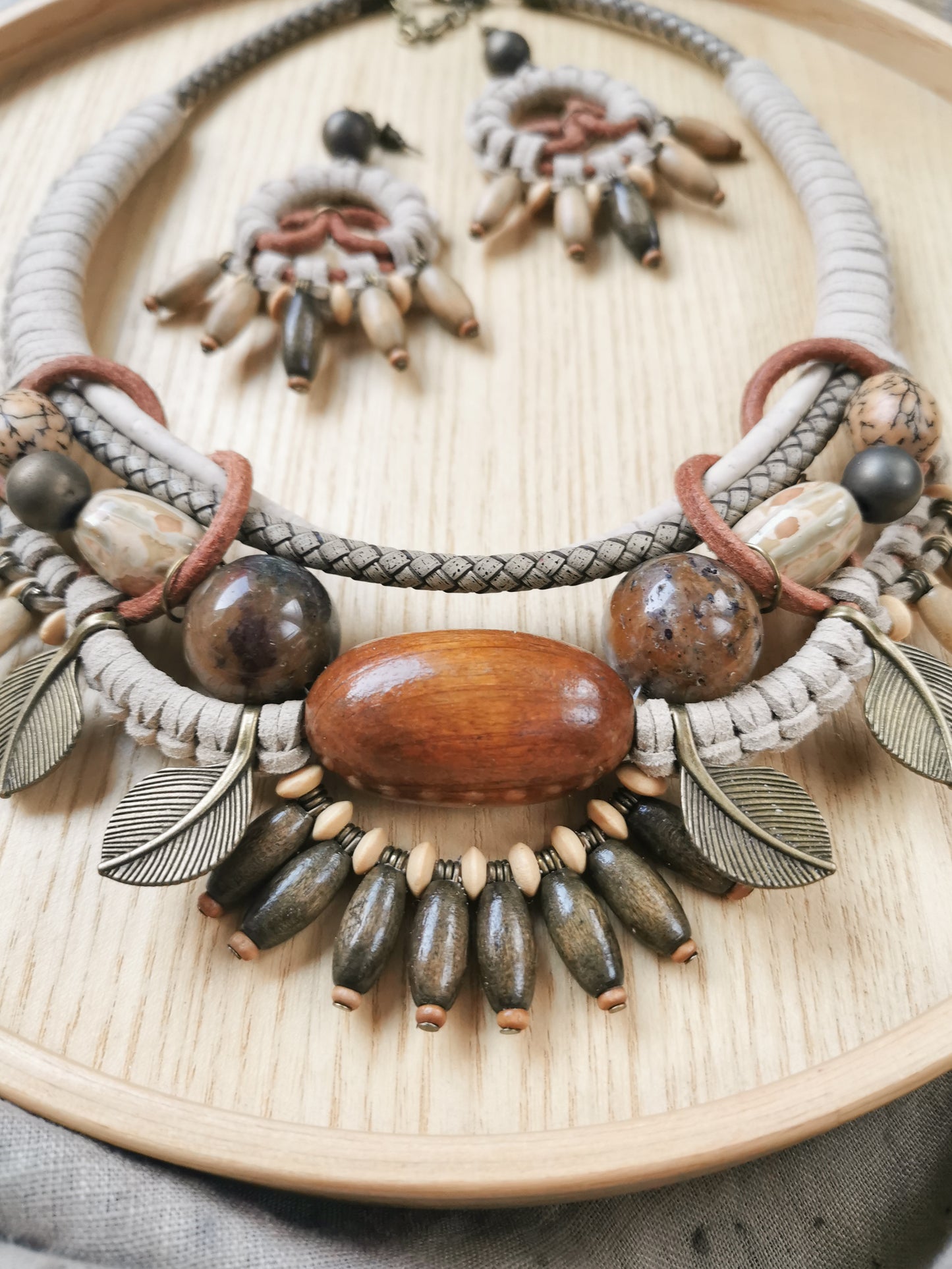 Statement large necklace