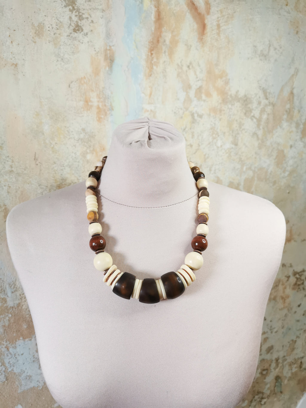 Etno bone bead jewelry set