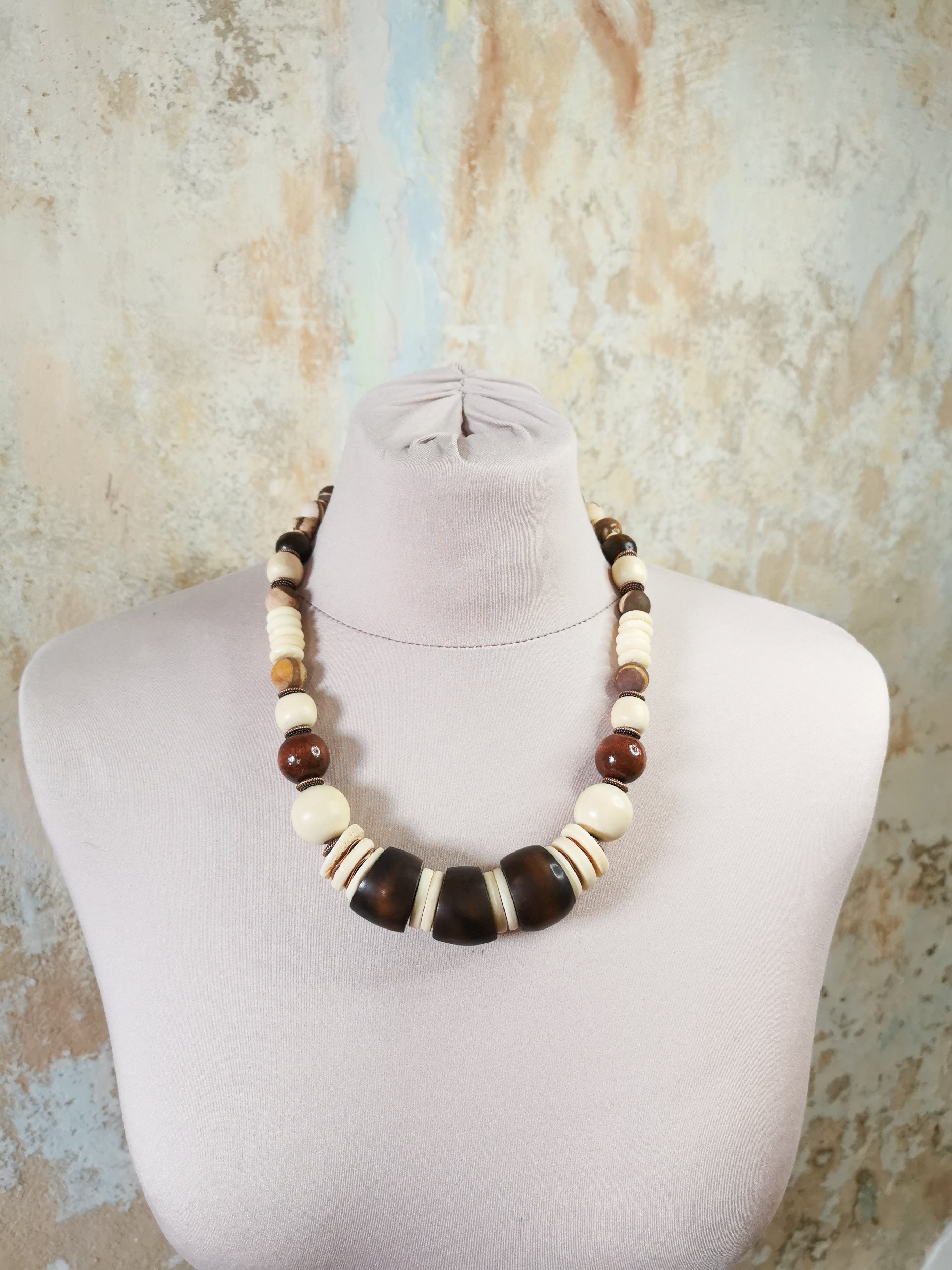 Etno bone bead jewelry set