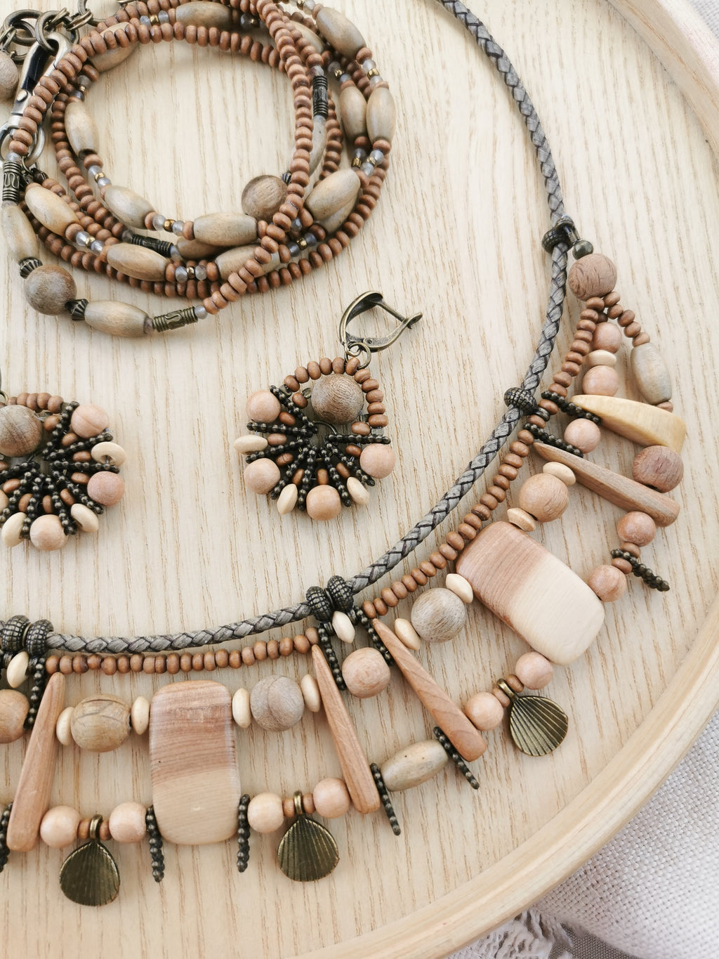 Etno wood bead jewelry set