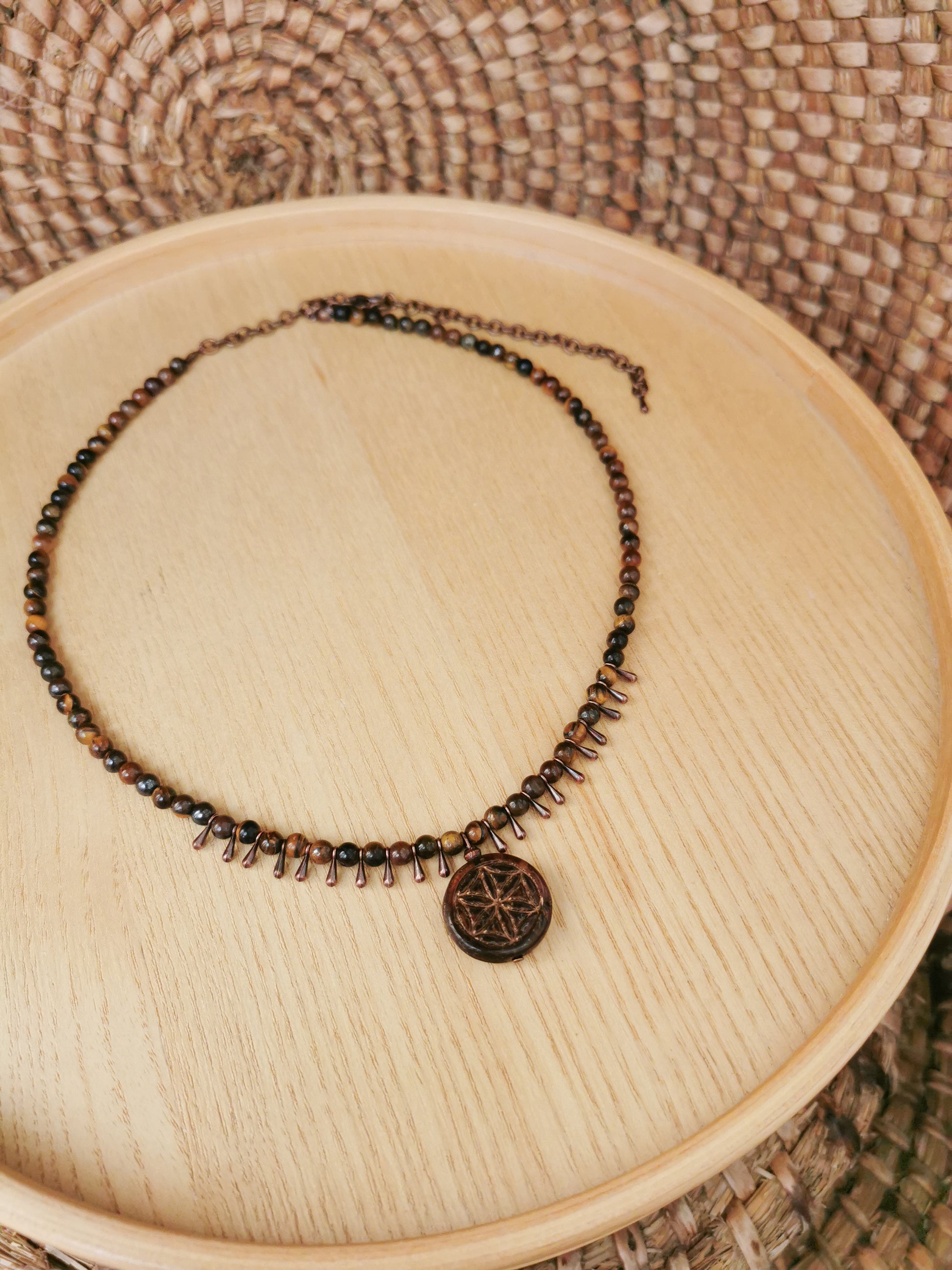 one string bead necklace with glass pendant