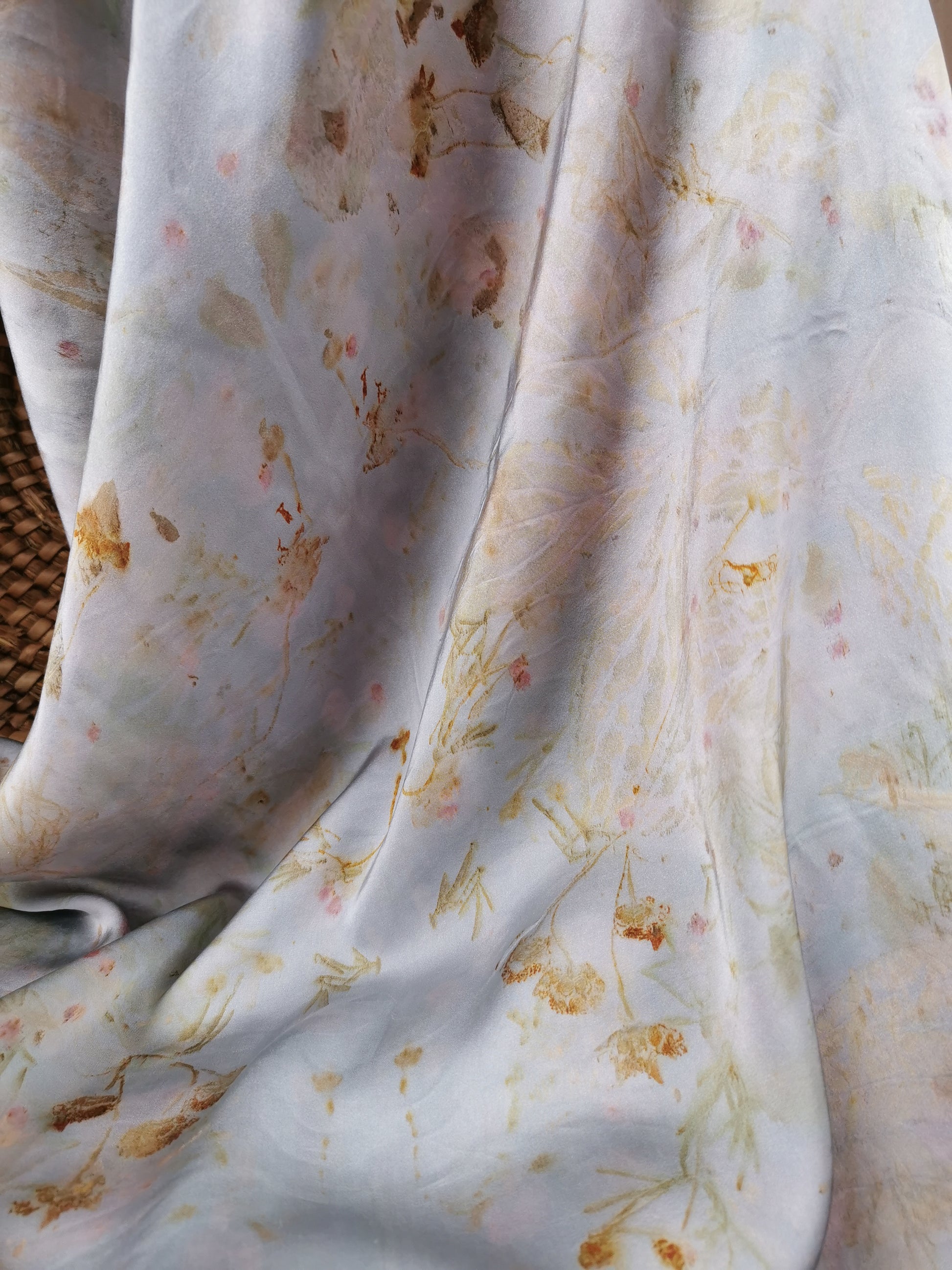 Floral patterned fabric with light colors